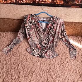 Блуза женская крепдешин НОВАЯ 44-46 размер