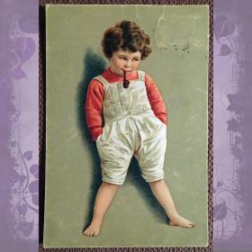 Антикварная открытка "Босоногий мальчик с курительной трубкой"