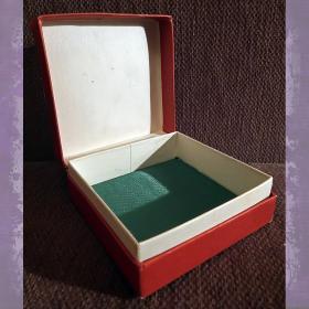 Коробка для ювелирных украшений или для бижутерии. СССР