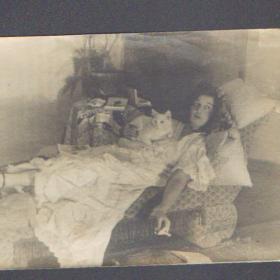 Старая фотография "Спящая красавица" 20-е г.г.