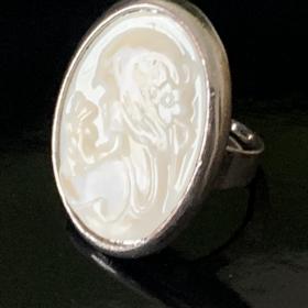 Кольцо, перстень Камея безразмерный с натуральной раковиной