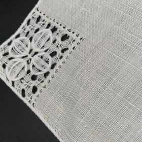 Льняная винтажная салфеточка/ платочек с декоративным уголком 28/28 см.